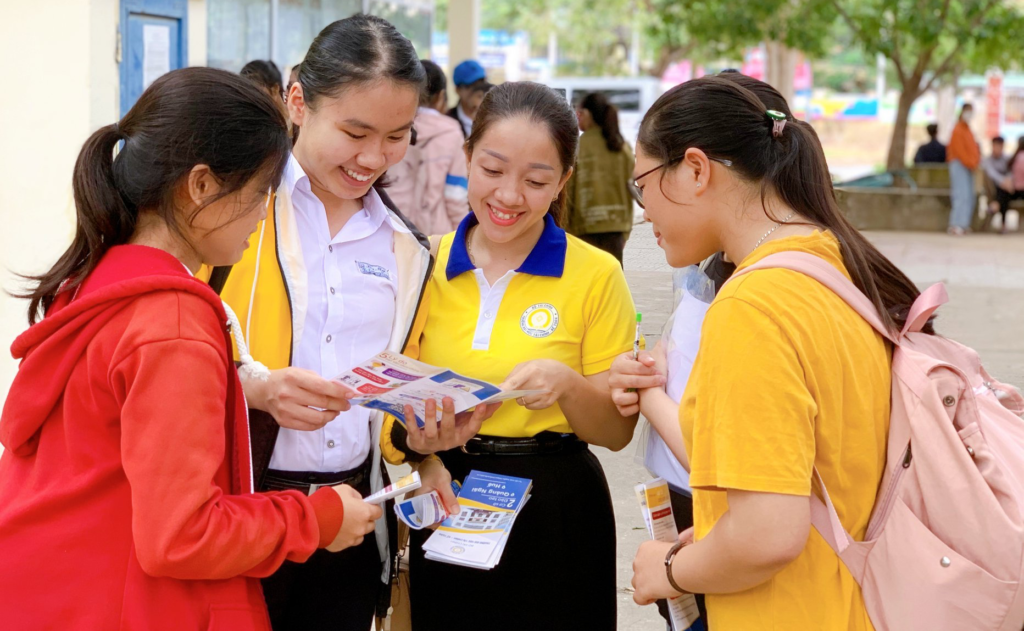 Lời Khuyên Cho Thí Sinh thi vào Học Viện Tài Chính