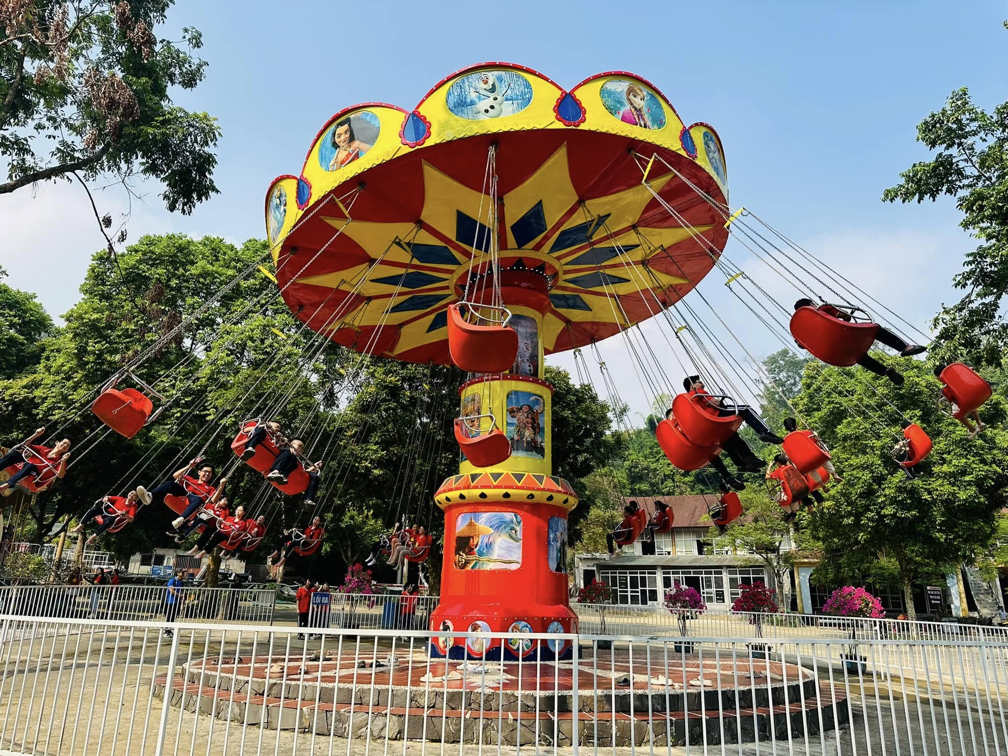 558997310 1252798566874918 5441770835950582734 N